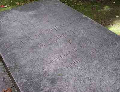 Grave<br />Swan Point Cemetery  Providence Providence County Rhode Island, USA
