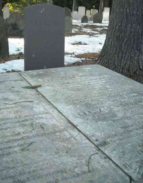 Grave

In Memoriam 
ELEAZARI WHEELOCK
Divinitatis Doctoris
Academiae Morensis
et Collegii Dartmuthensis
Fundatoris et Praesidis primi
Evangelium inter Aborigines Americanes
Promulgavit et lucem inter Christianes
fudit. MDCCX natus. MDCCLXXIX o[biit]

Sacred to the memory
of Eleazar Wheelock
Doctor in Divinity
Founder and first President
of Moor's School and Dartmouth College
He published the Gospel among the Hea-
then, and spread light among Christians.
He was born in the year 1710, and died 1779.
