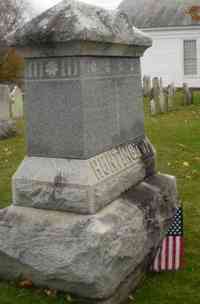 Amos HUNTINGTON - Grave  Grave inscription: HUNTINGTON Esq. AMOS, emigrated from Norwich, Ct., lived in Shaftsbury 52 years blameless as any, d. July 2, 1822, in 83d