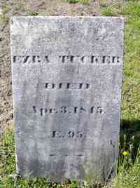 Ezra TUCKER - Grave